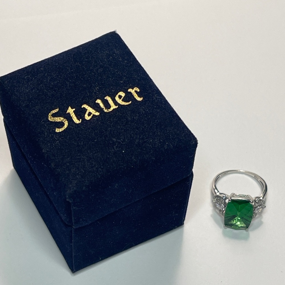 STAUER STERLING SILVER CZ RING HIGHLY FACETED GREEN CENTER STONE LIKE NEW size 8 - Picture 3 of 11